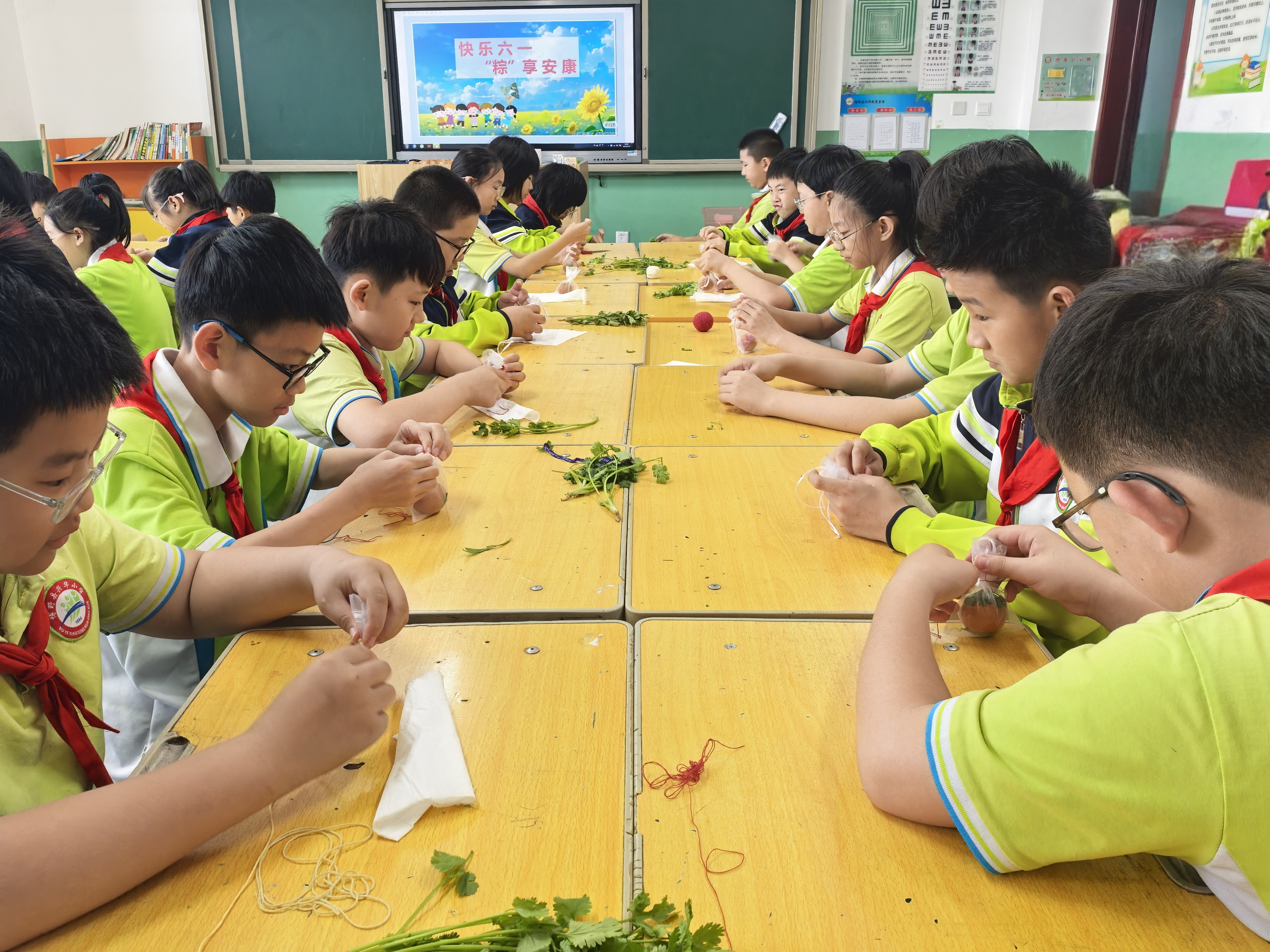 保定博野：粽香浸潤六一 傳承賡續童心_fororder_1