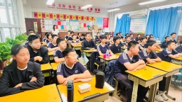 石家莊外國語教育集團八年級14班開展紀念“九一八”主題教育活動