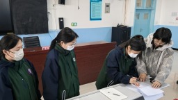 保定市滿城區舉行“春蕾計劃”助學金髮放儀式