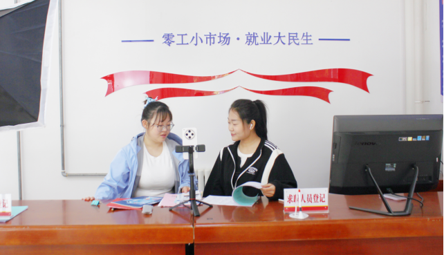 河北南皮：零工市場“小站點” 托起就業“大民生”_fororder_國際在線圖文：河北南皮：零工市場“小站點” 托起就業“大民生”157