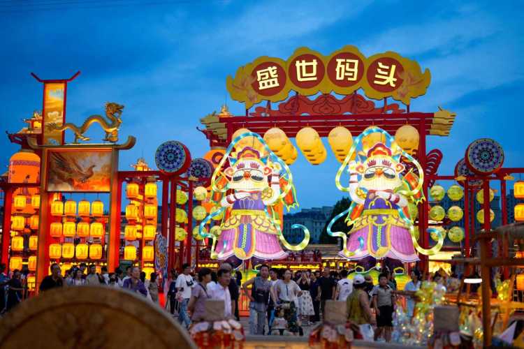 唐山市河頭老街點亮夏日夜生活_fororder_微信圖片_20250806084913_15