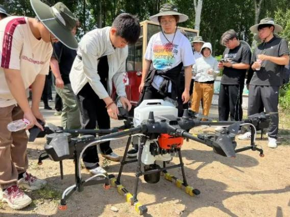 河北化院智慧工程系師生赴晉州市開展黨員服務_fororder_圖片1