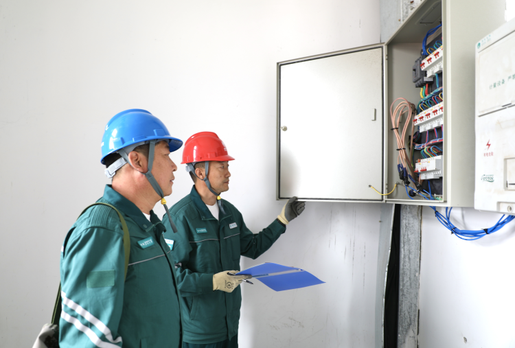 河北肅寧：用電檢查築牢企業“安全網”_fororder_河北肅寧：用電檢查築牢企業“安全網” 3