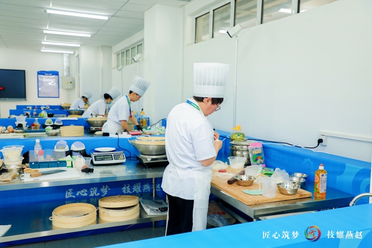 “匠心築夢·技耀燕趙” 河北省第二屆職業技能大賽開賽_fororder_CM1A9168