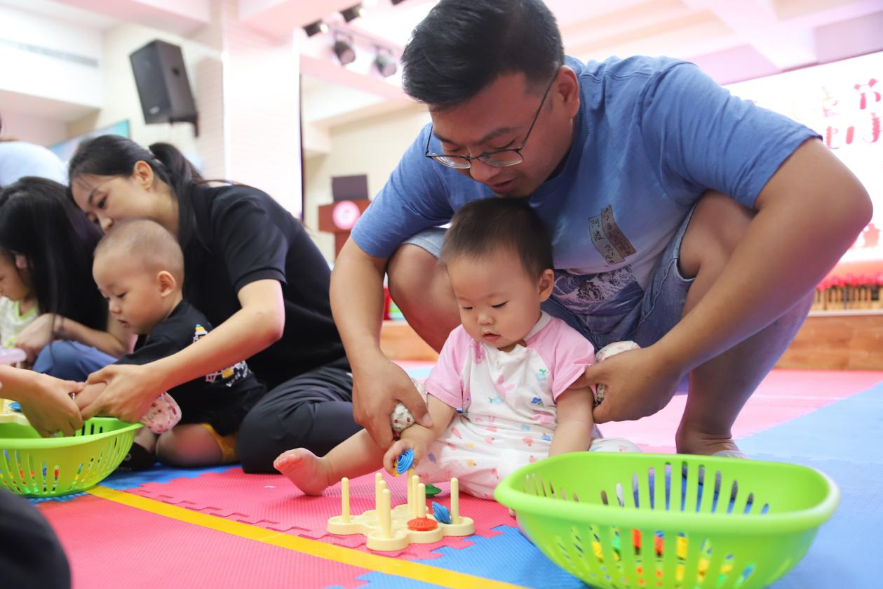 河北滄州：趣味寶寶大賽 共享親子歡樂時光_fororder_河北滄州：趣味寶寶大賽 共享親子歡樂時光2