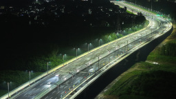河北涿州：騰飛大街北延跨北拒馬河大橋建成通車