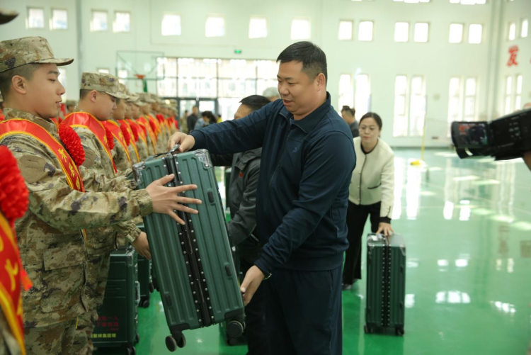 河北青縣：文化進軍營 共敘魚水情_fororder_圖片 3
