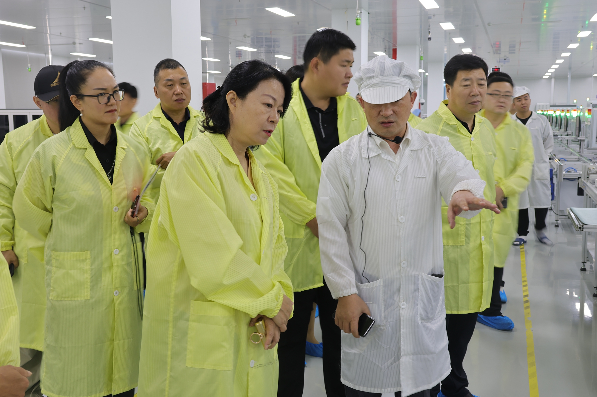 圖片默認標題_fororder_與會人員現場聽取兆微軟體在智慧電網領域的創新與應用 攝影 張晗