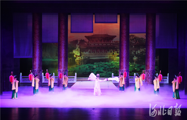 河北邯鄲：魔幻舞臺劇《黃粱夢》在邯鄲大劇院上演