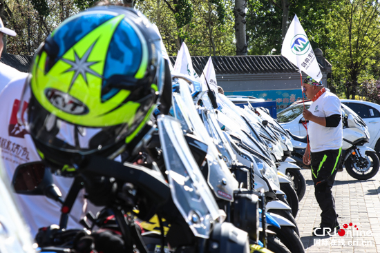 河北晉州：摩托騎行樂享春日