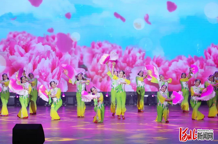 河北邯鄲峰峰礦區慶祝建黨100週年主題匯演精彩紛呈