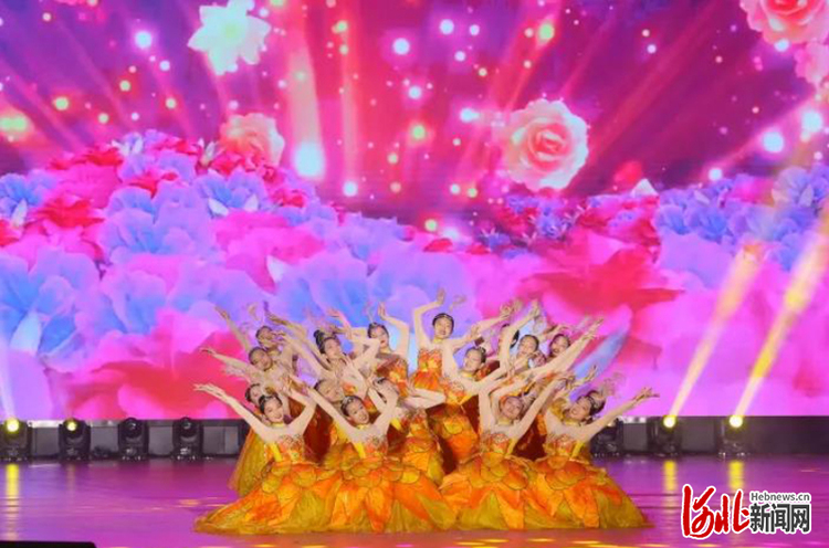 河北邯鄲峰峰礦區慶祝建黨100週年主題匯演精彩紛呈