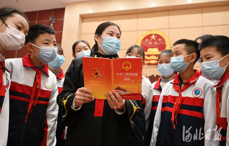 河北邯鄲：迎接國家憲法日