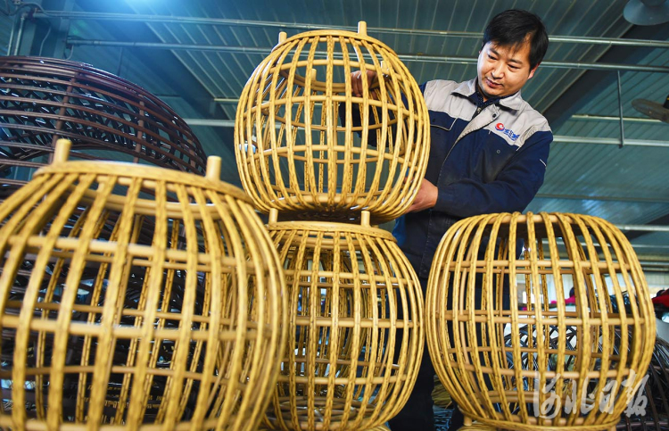 河北霸州：特色傢具出口130多個國家和地區
