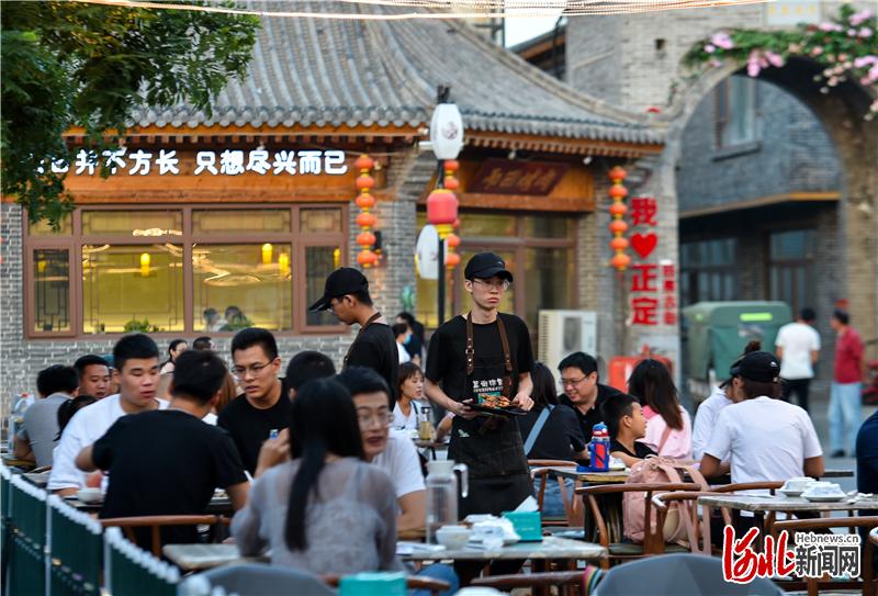 河北正定：夜經濟熱起來