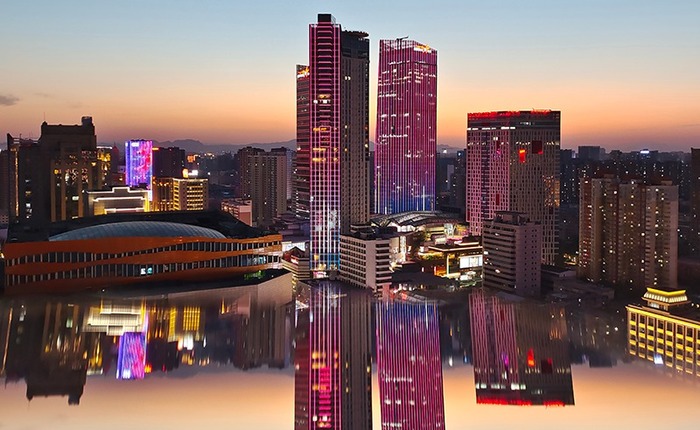 河北石家莊：燈火璀璨 夜色如畫