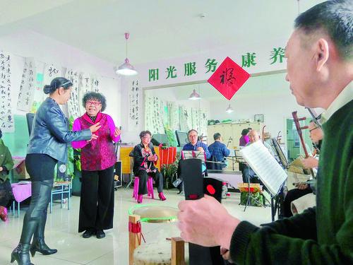 河北秦皇島：社區居家養老 托起最美夕陽