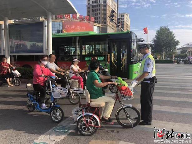 廊坊：文明花開香滿路