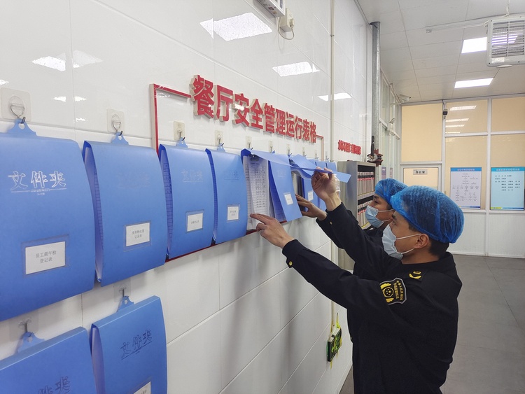 （原創）石家莊市新華區：築牢校園食品安全防線 護航師生舌尖上的安全_fororder_4