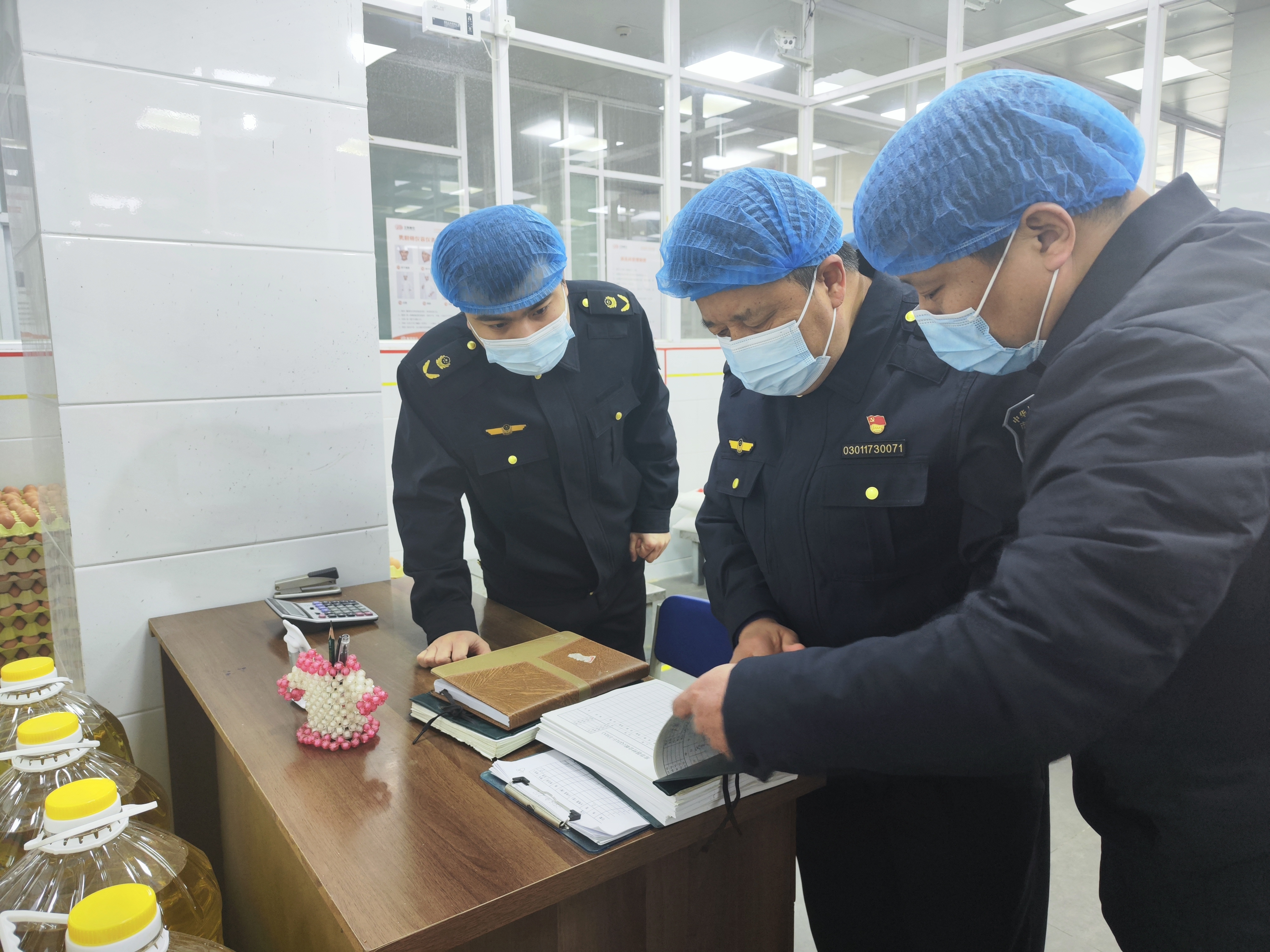 （原創）石家莊市新華區：築牢校園食品安全防線 護航師生舌尖上的安全_fororder_3