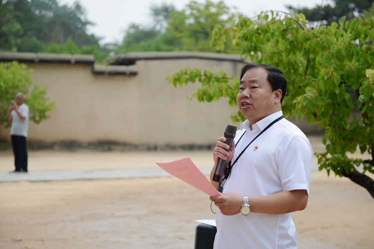 圖片默認標題_fororder_南韓村鎮中心學校總支部書記石國營發言 攝影 張滿生