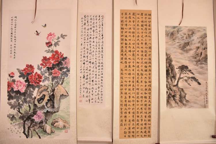 河北清苑：農民書畫展秀出鄉村新風貌_fororder_參展的農民書畫作品。 趙琪攝 - 副本.JPG