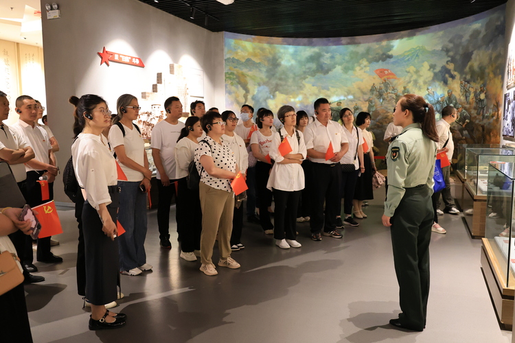 石家莊市新華區組織開展多種形式主題黨日活動_fororder_微信圖片_20230629154116