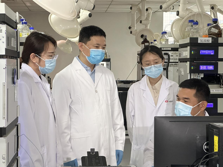 跟著總書記看中國｜做好“中國藥” 為人民健康保駕護航_fororder_4