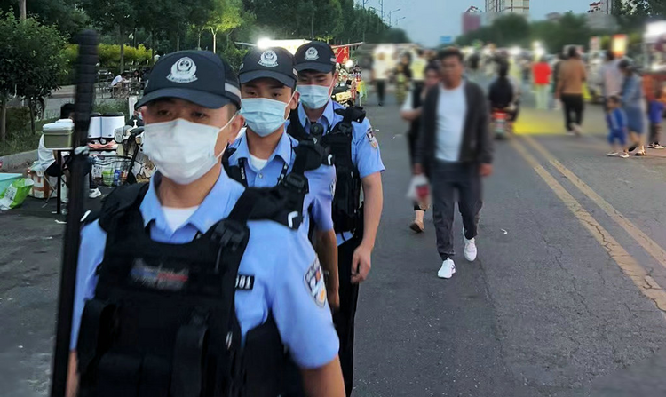 渤海新區黃驊公安：主動精準警務 守護夏夜安全_fororder_圖片1