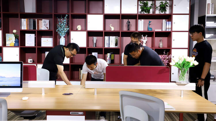 （原創）河北香河：堅持創新發展 讓傳統傢具産業煥發新活力_fororder_2.JPG
