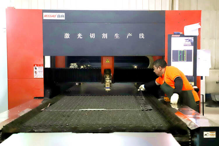 （原創）河北香河：堅持創新發展 讓傳統傢具産業煥發新活力_fororder_1.JPG