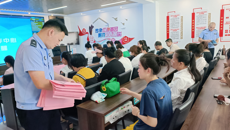 河北平泉：多舉措反詐宣傳 提高群眾防騙意識_fororder_圖片5