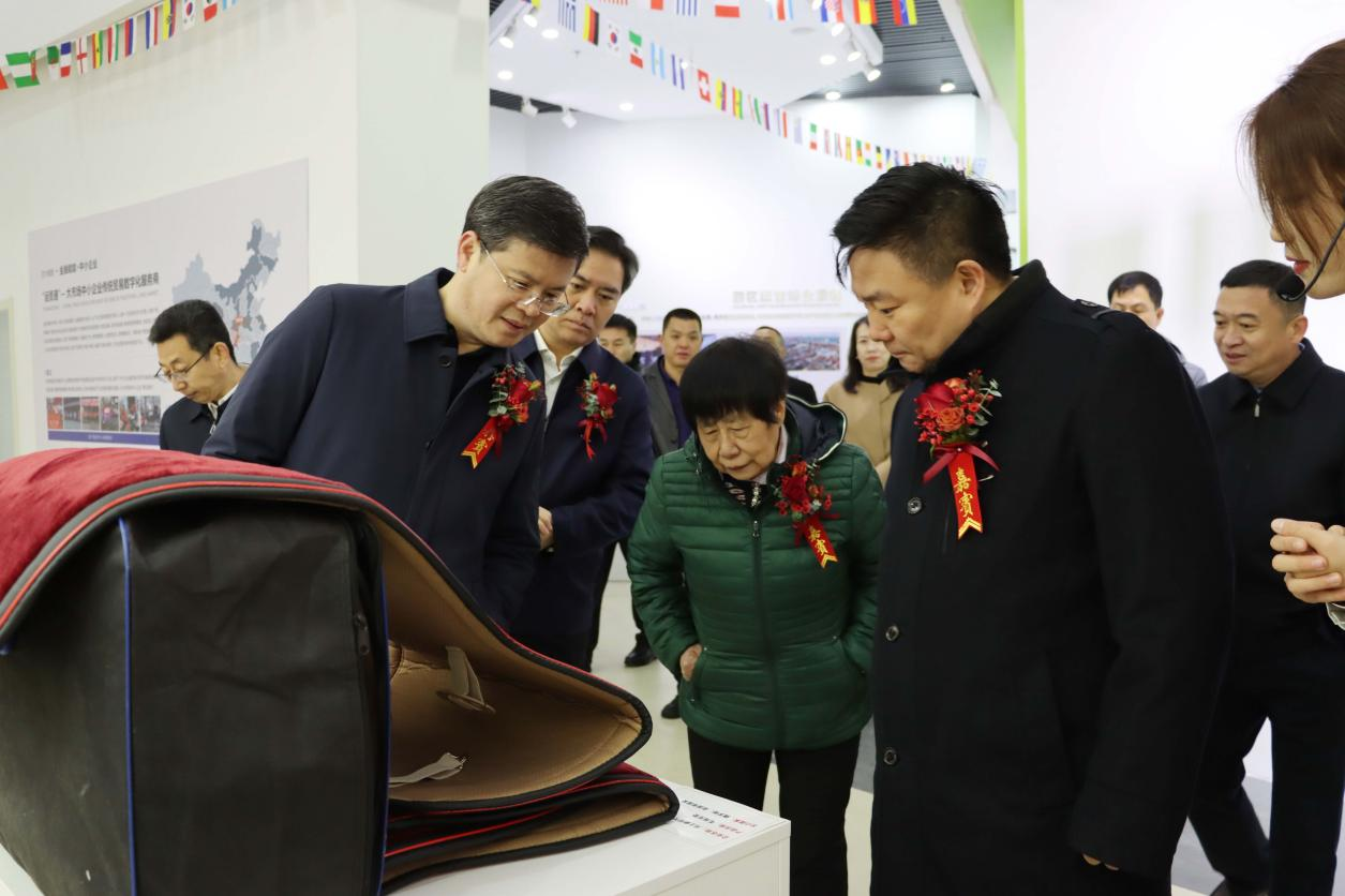 河北威縣鄉村振興數字貿易品創園開園_fororder_圖片11