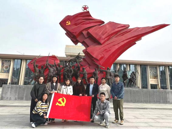 石家莊市裕華區組織開展“追尋紅色記憶 傳承紅色基因”青年人才團建活動