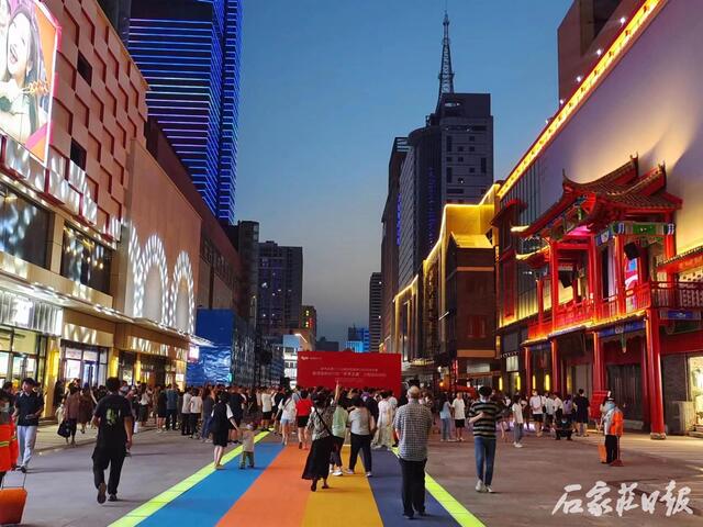 老街新景 再綻繁華 石家莊市灣裏廟步行街入選“全國示範步行街”