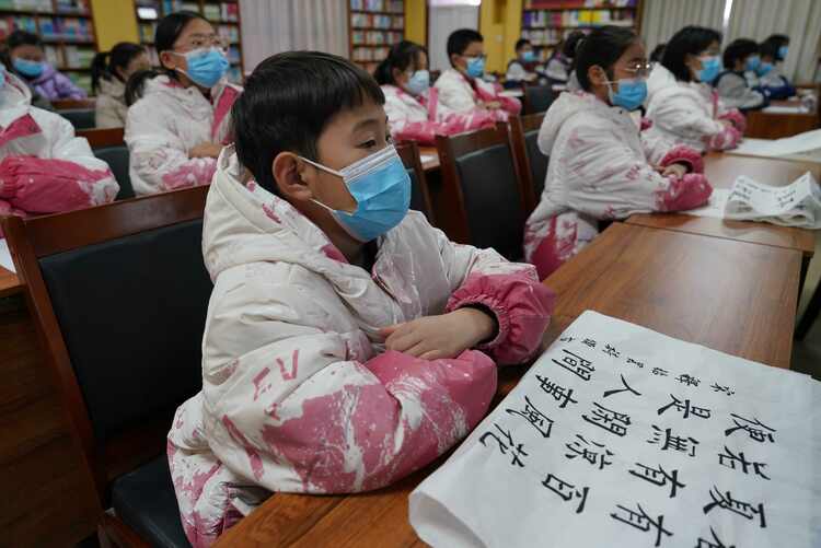 河北清苑：閱讀實踐活動陪伴少年兒童快樂成長_fororder_清苑區2023年“我的書屋·我的夢”農村少年兒童閱讀實踐活動現場。1攝影 王磊