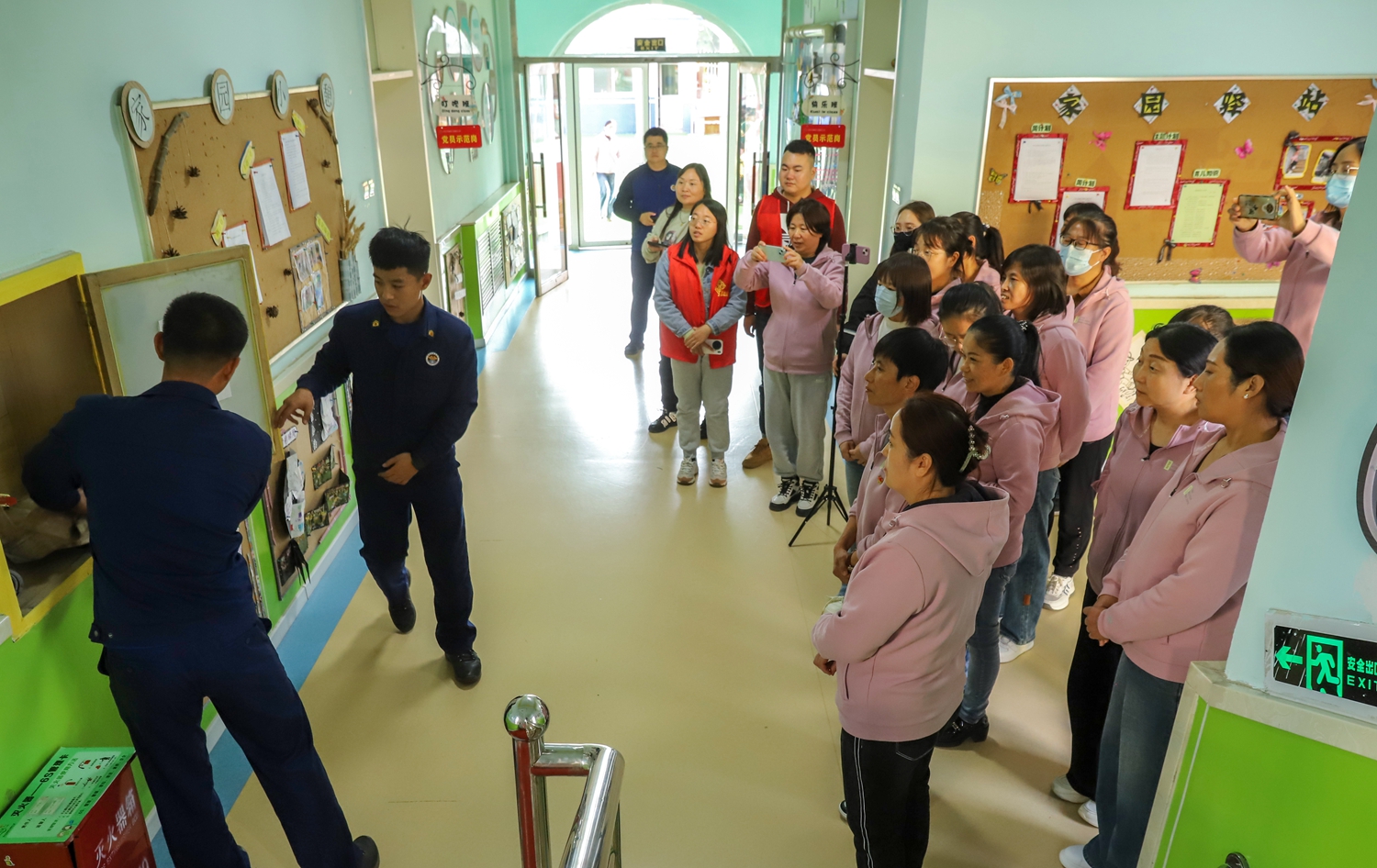 保定市滿城區：消防“零”距離，安全伴“童”行_fororder_滿城區直屬幼兒園開展消防“零”距離 安全伴“童”行活動 攝影 陳振新