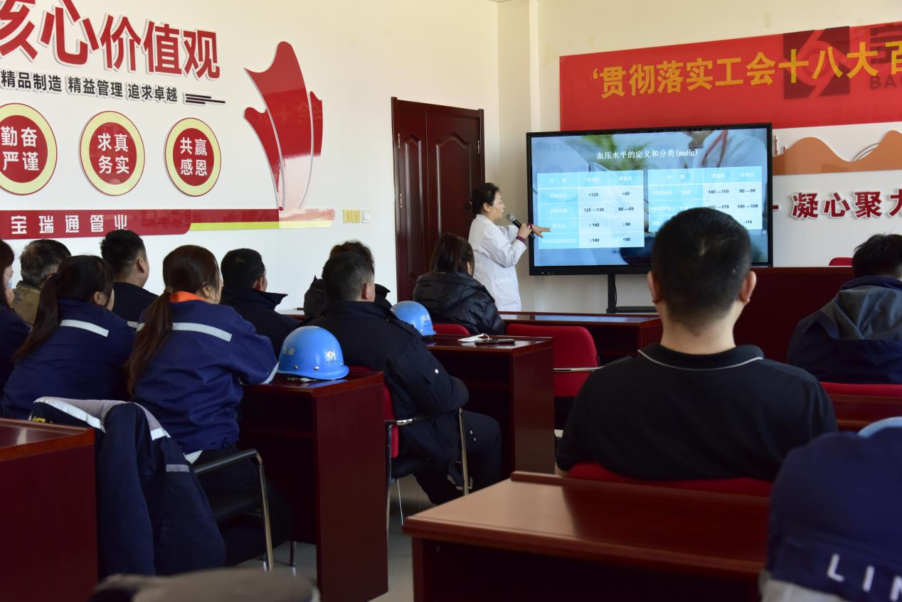 河北青縣：健康義診進企業 民主管理暖民心_fororder_圖片1