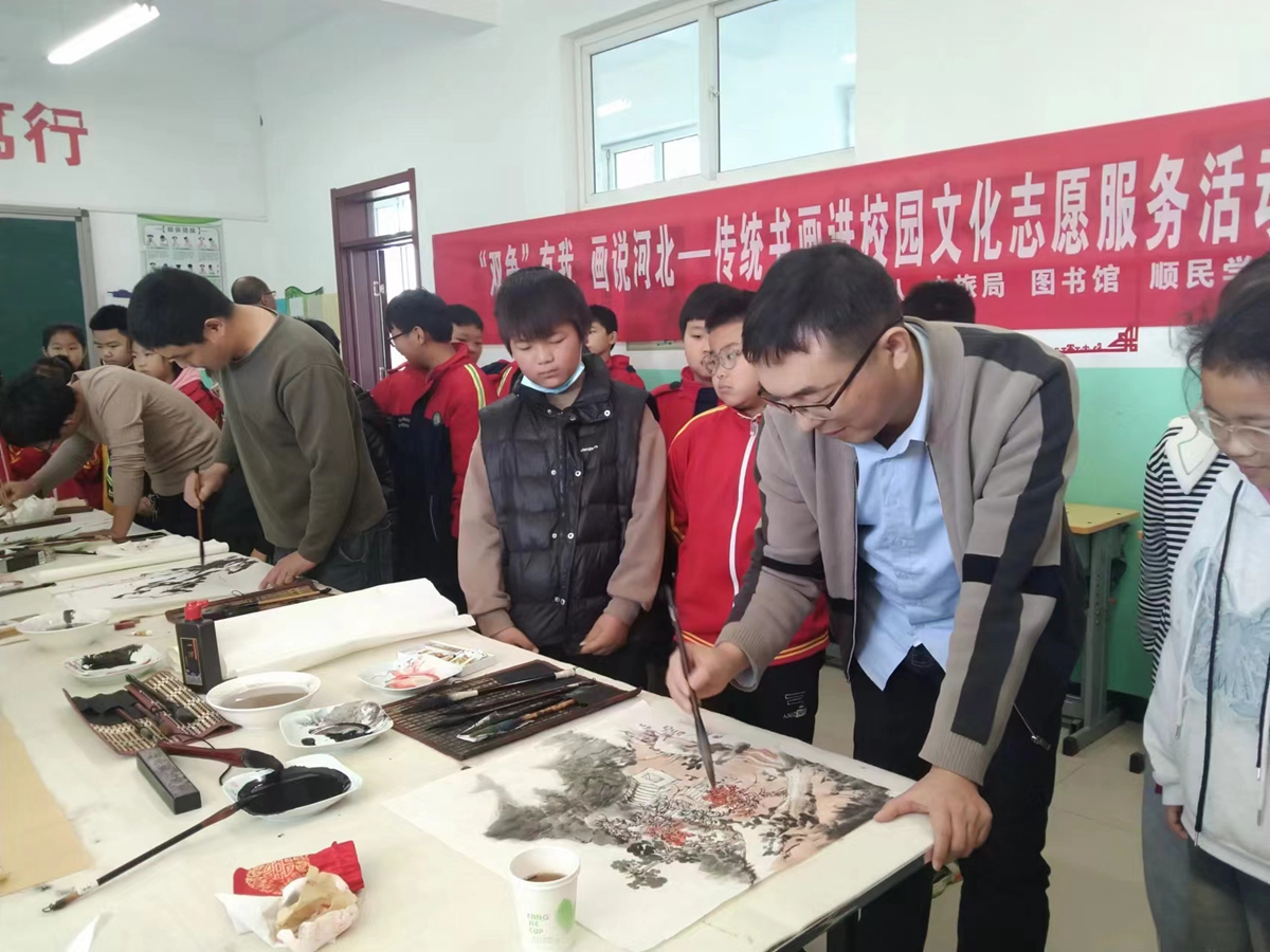 保定市滿城區開展“雙爭”有我 文化名家進校園活動_fororder_書畫名家現場繪畫作品 攝影 楊東升