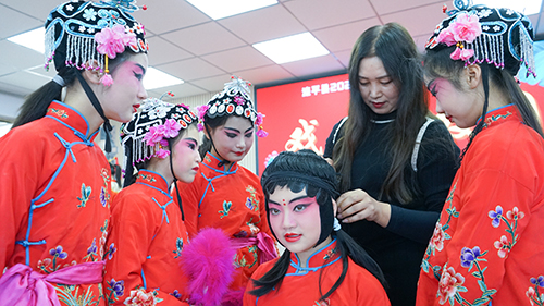 河北灤平：傳承戲曲文化 助推文明校園創建_fororder_2