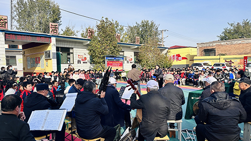 保定市滿城區：梨韻伴書香 國粹潤童心_fororder_河北梆子劇團現場伴奏 攝影 朱肖
