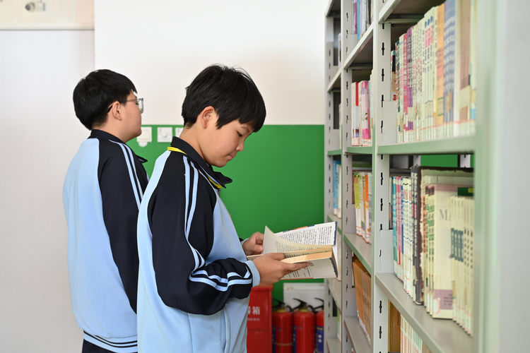 河北鹽山：悅讀漂流進校園  共沐書香促成長_fororder_圖片5