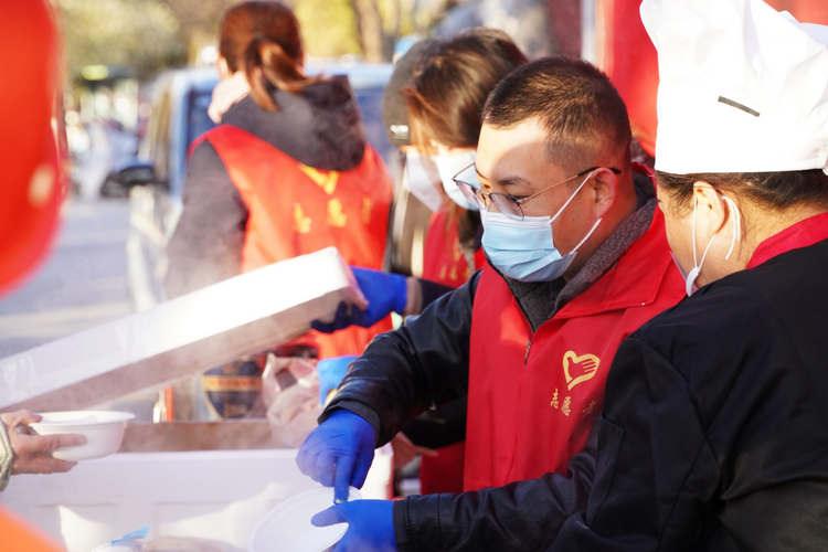 滄州經濟開發區：舉辦“情係新就業 溫暖戶外人”愛心早餐活動_fororder_圖片8