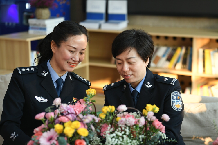 石家莊市新華區組織開展“中國人民警察節”系列慶祝活動_fororder_微信圖片_20240110161104