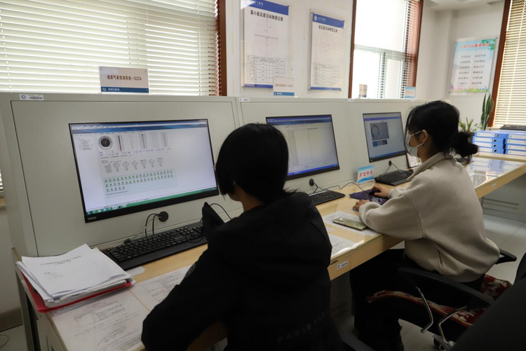 河北青縣：氣象服務進大棚 保障設施農業增産豐收_fororder_圖片2