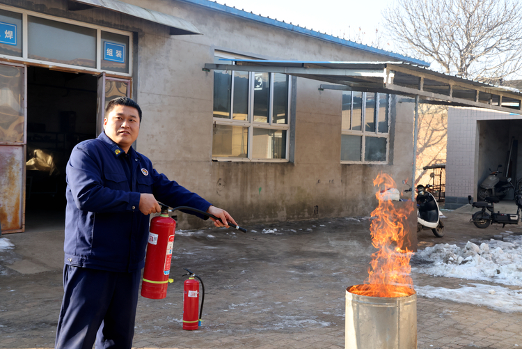 邢臺清河：消防科普進社區 築牢社區“防火牆”_fororder_1