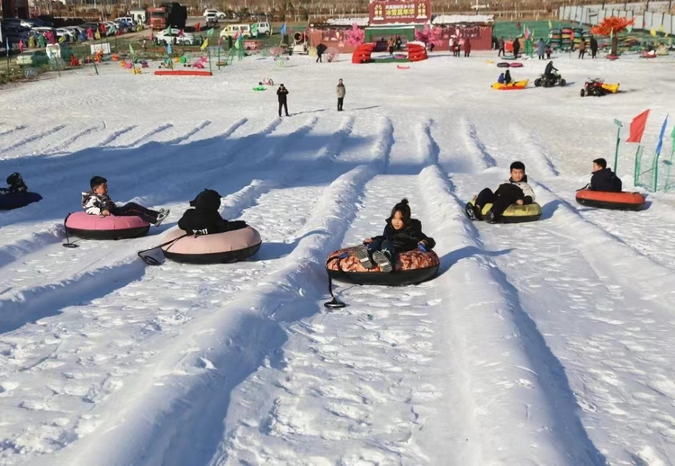 河北鹽山：樂享冰雪運動_fororder_圖片1