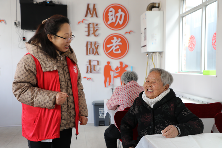 河北黃驊：暖心臘八粥 濃濃敬老情_fororder_圖片6