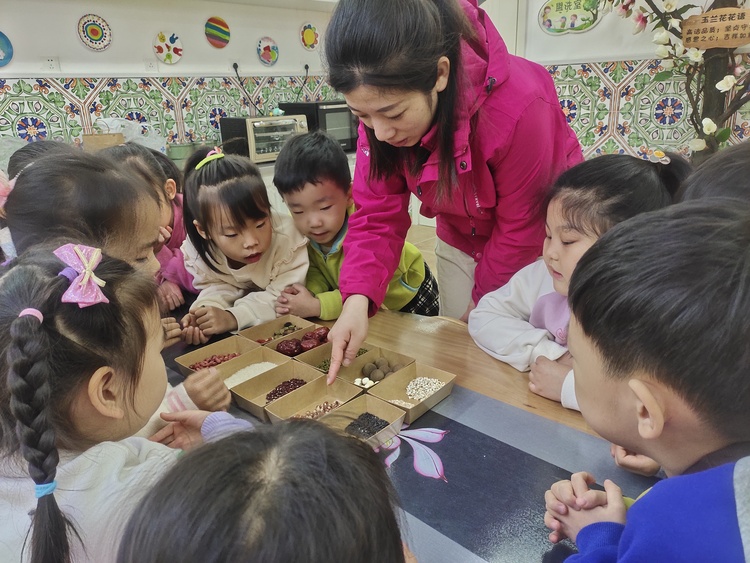 石家莊新華區：融情共度臘八節_fororder_微信圖片_20240117152018