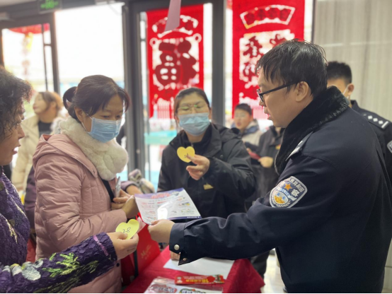 石家莊市新華區：警民歡喜鬧元宵 反詐燈謎猜猜猜_fororder_石家莊市新華區：警民歡喜鬧元宵 反詐燈謎猜猜猜1(1)447